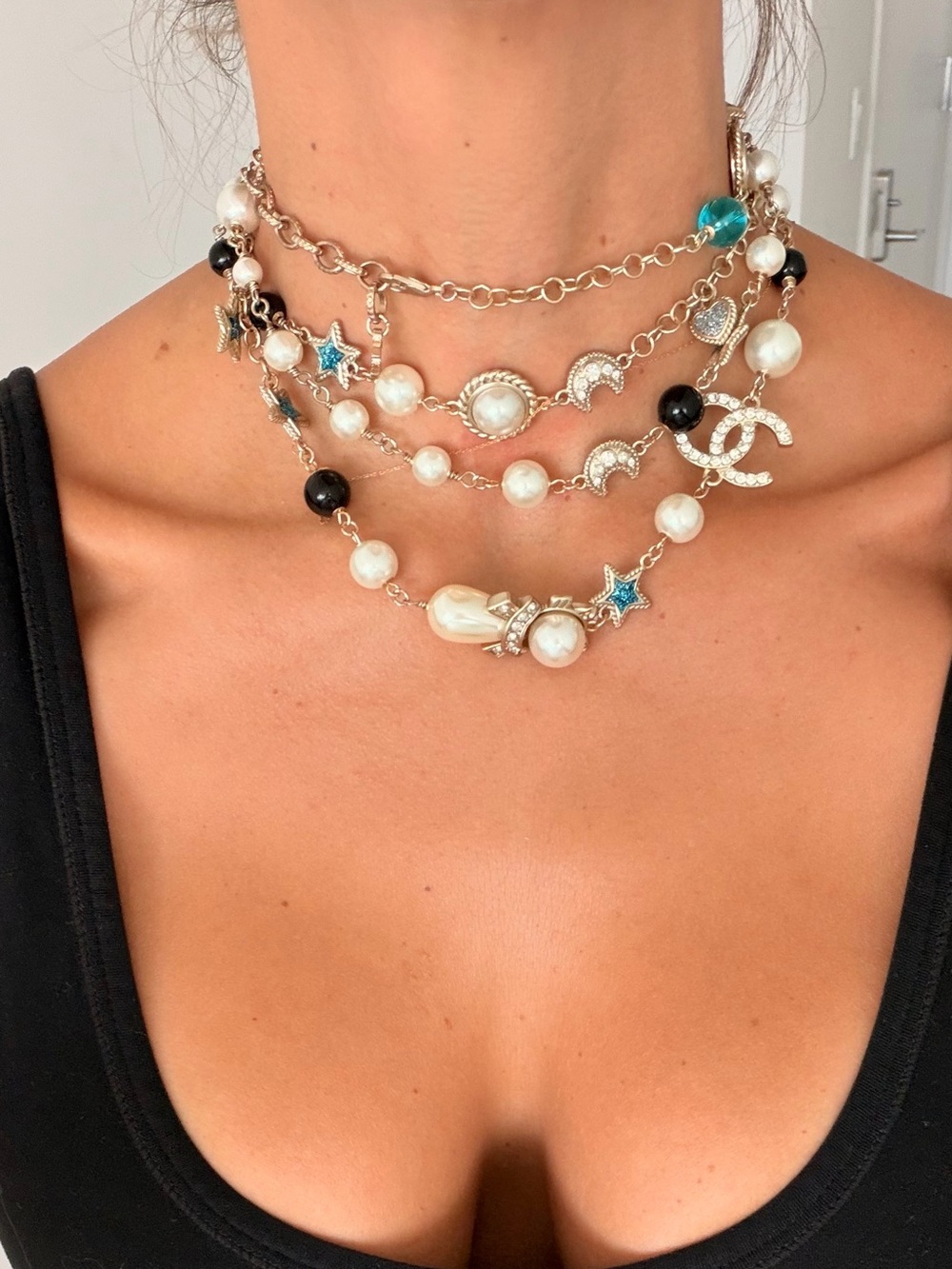 💙CHANEL Gold-Tone Multi-Strand Pearl Necklace with Blue Stars & Black Beads✨ - Picture 10 of 11